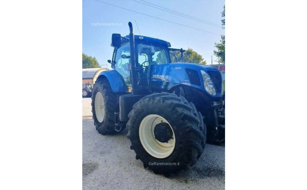 New Holland T7.220 AUTOCOMMAND Usato - 3