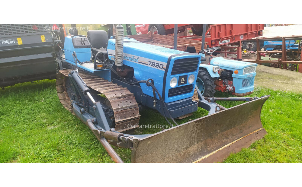 Landini C 7830 Raupentraktor. Wird mit Planierraupe verwendet - 7