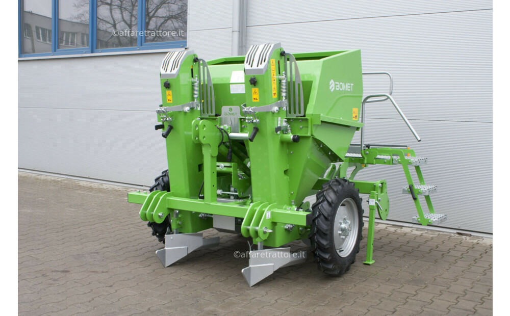 Bomet Kartoffelpflanzmaschine / Potato planter / Planteuse / Piantapatate / Grada de discos / Сажалка автоматическая / Sadzarka do ziemniaków Nowy - 2