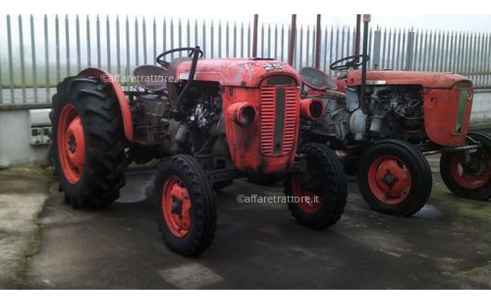 OLDTIMER-LANDWIRTSCHAFTLICHE TRAKTOREN - SORTIMENT - 11