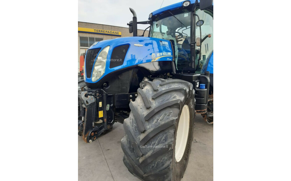 New Holland T7.270 AUTOCOMMAND Usato - 4