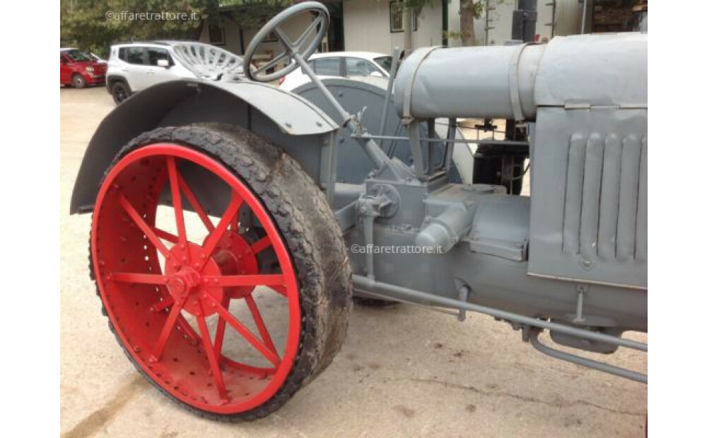 International Harvester IH Gebraucht - 10