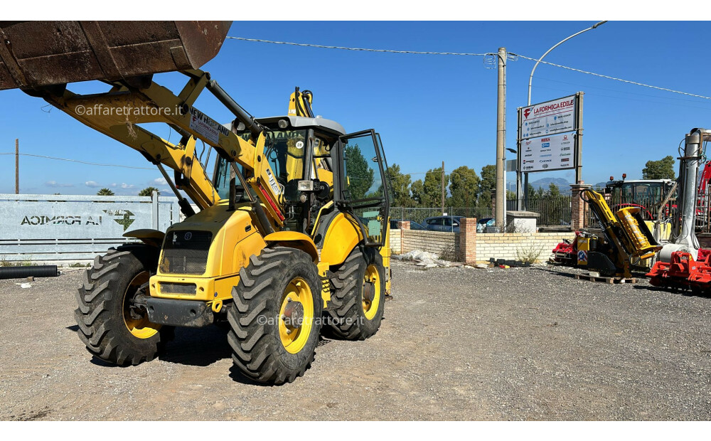 NEW HOLLAND B115-4PS Gebraucht - 1