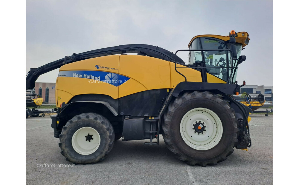 555740001 New Holland Mulcher FR9090 – Überholt - 1