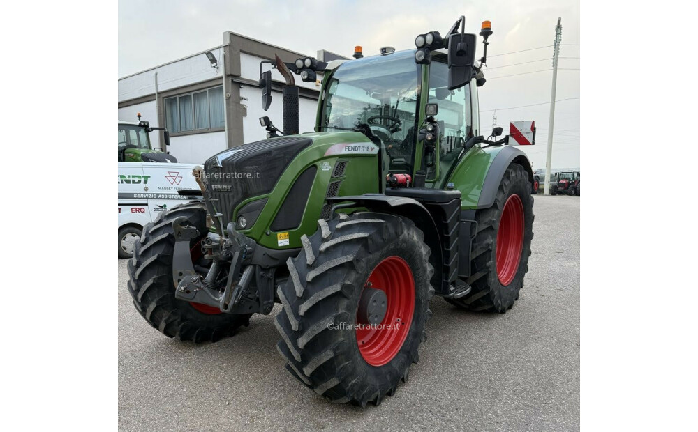 Fendt 718 vario S4 Gebraucht - 1