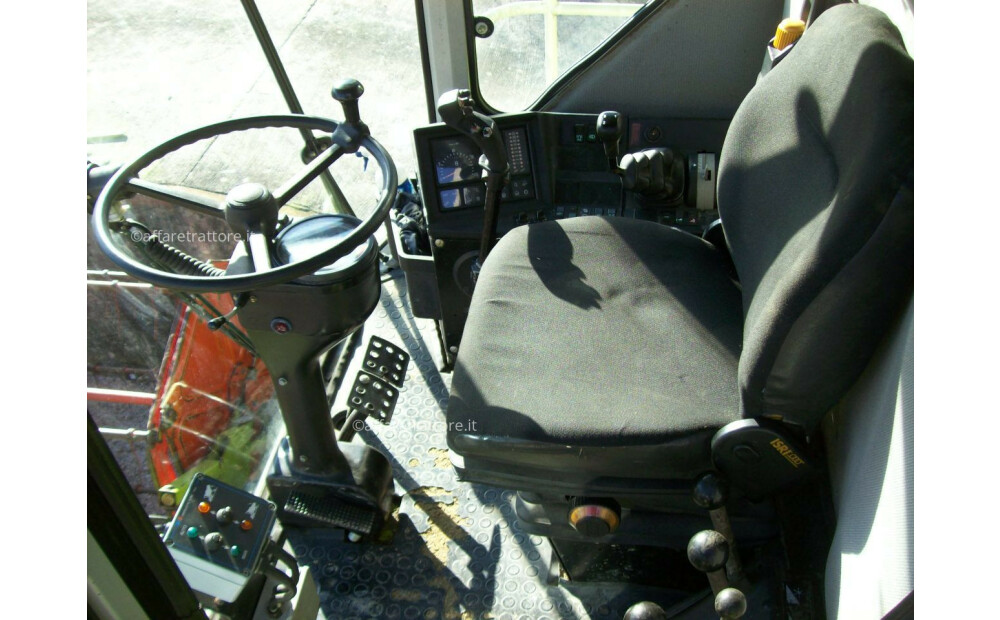 Claas DOMINATOR 88 SL Usato - 3