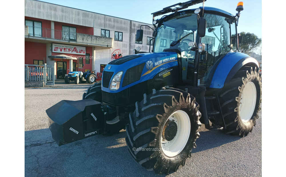 New Holland T5 . 115 Electro Command Usato - 1