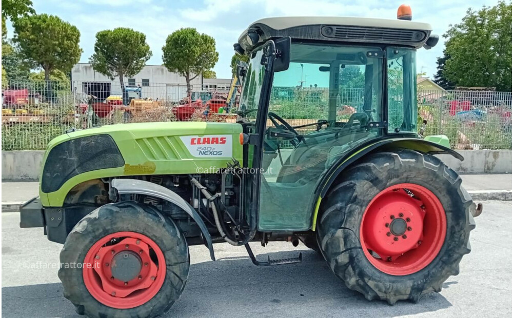 Claas NEXOS 240 F Gebraucht - 3