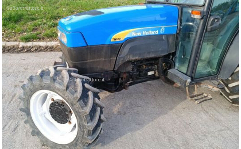 New Holland TN95FA Usato - 4