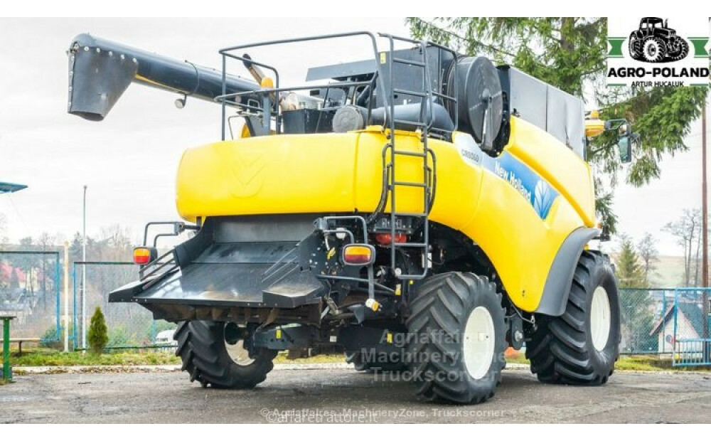 New Holland New Holland CR 9060 - 2008 - 2554 h + barra 6,09 M Usato - 2