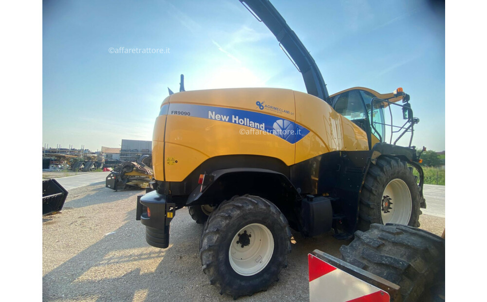 555740001 New Holland Mulcher FR9090 – Überholt - 3