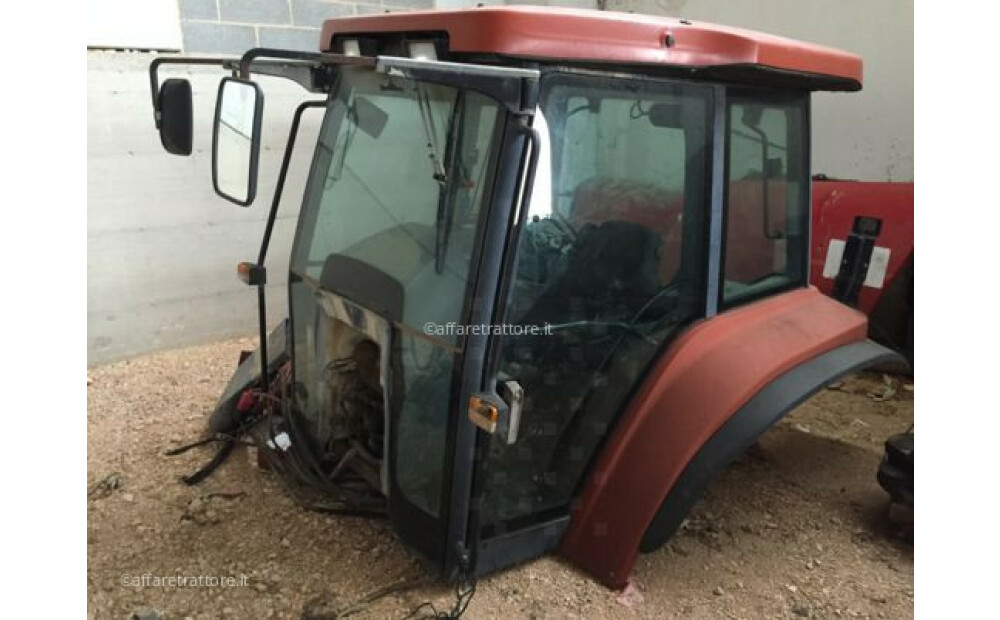 CABINE TRATTORI NEW HOLLAND Usato - 1