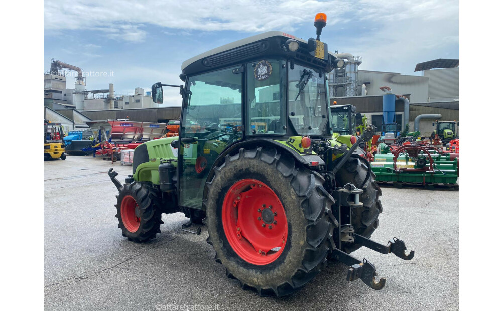 CLAAS NEXOS 240 VL / 180 Traktor - 4