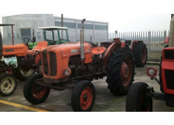 TRATTORE AGRICOLO FIAT 411R  -