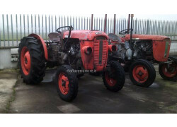 Oldtimer-Traktor Same 250